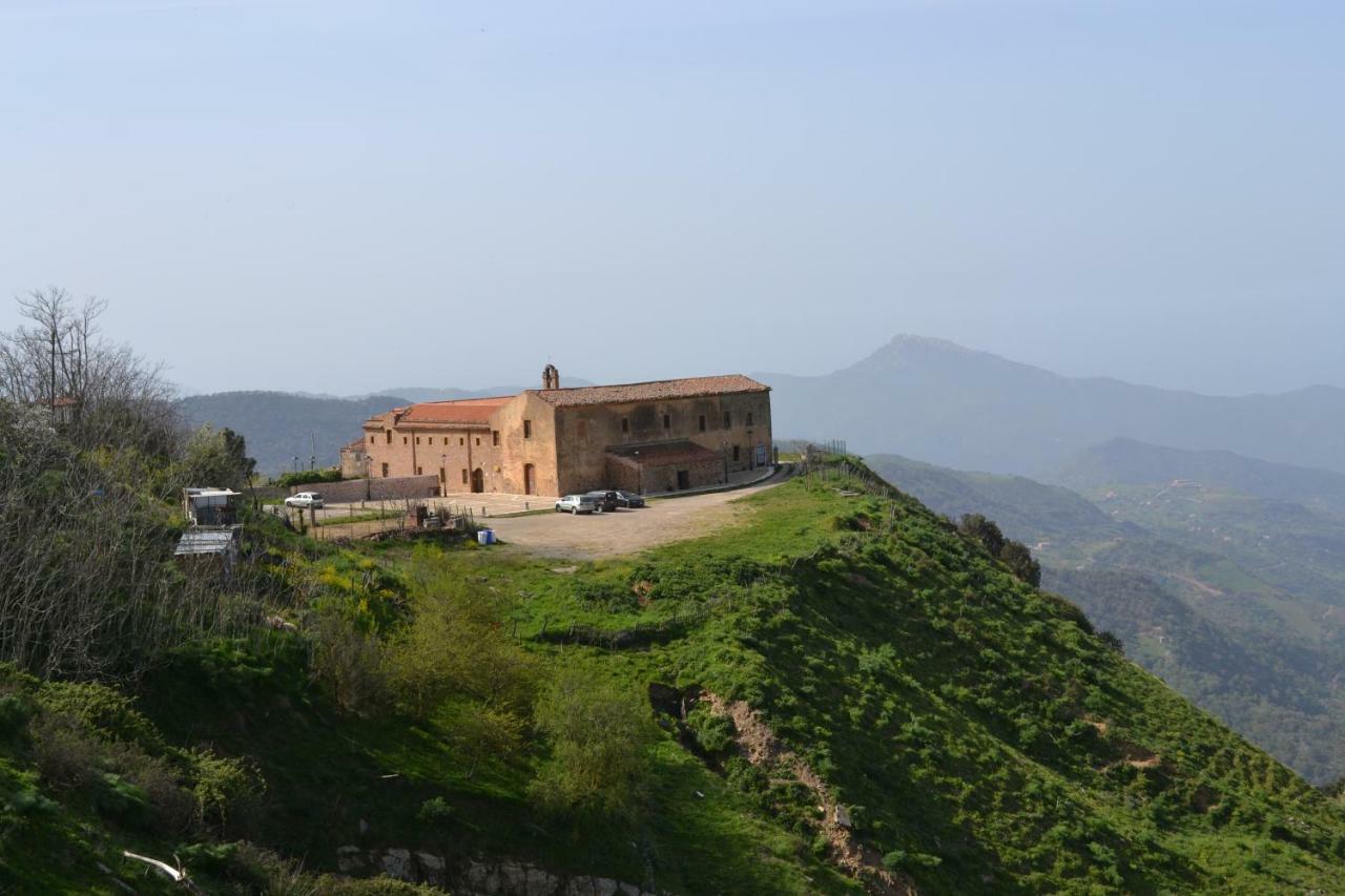 San Mauro Castelverde Casa Panoramica Castelverde מראה חיצוני תמונה